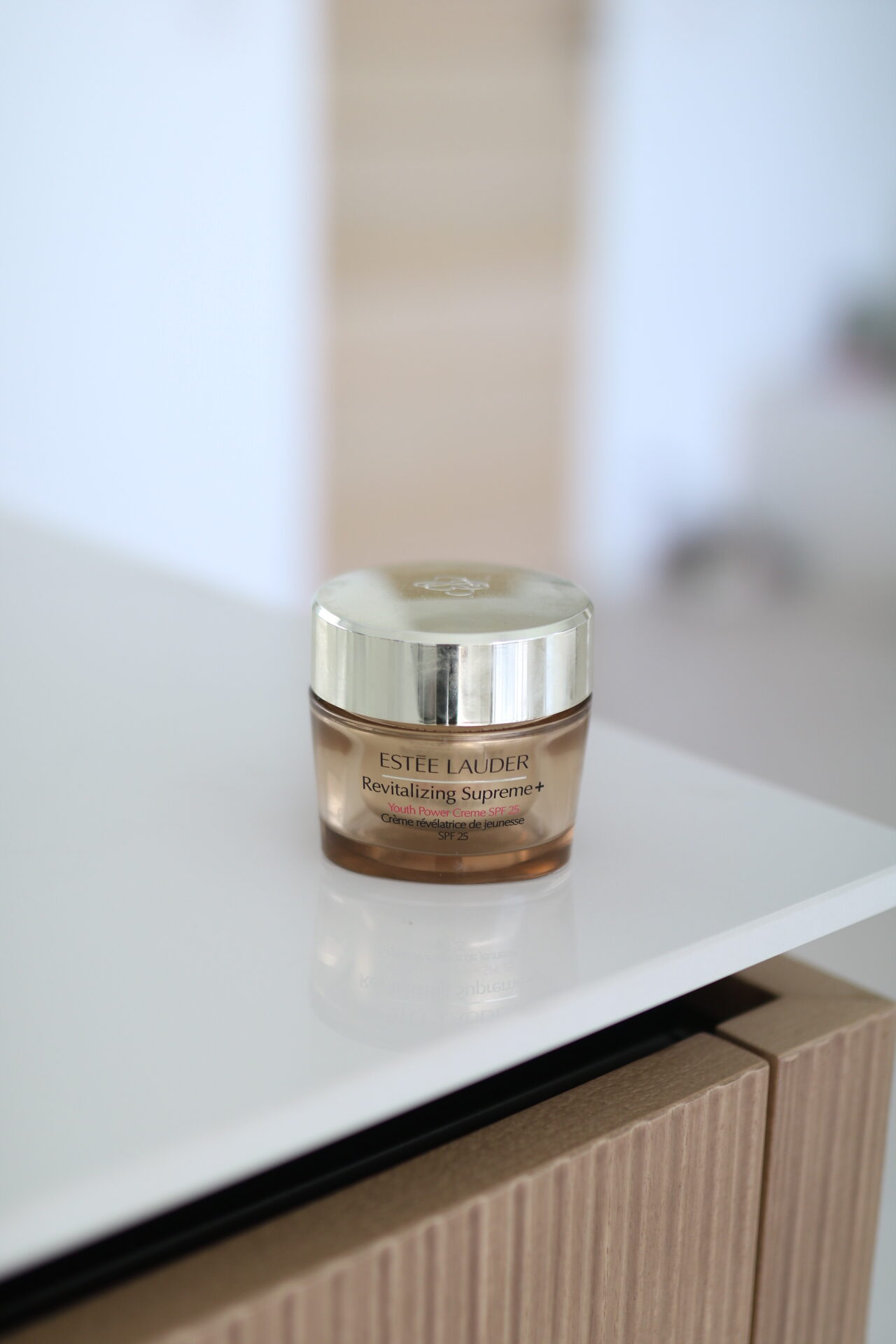 produits termin&eacute;s - estes Lauder - revitalizing supr&ecirc;me